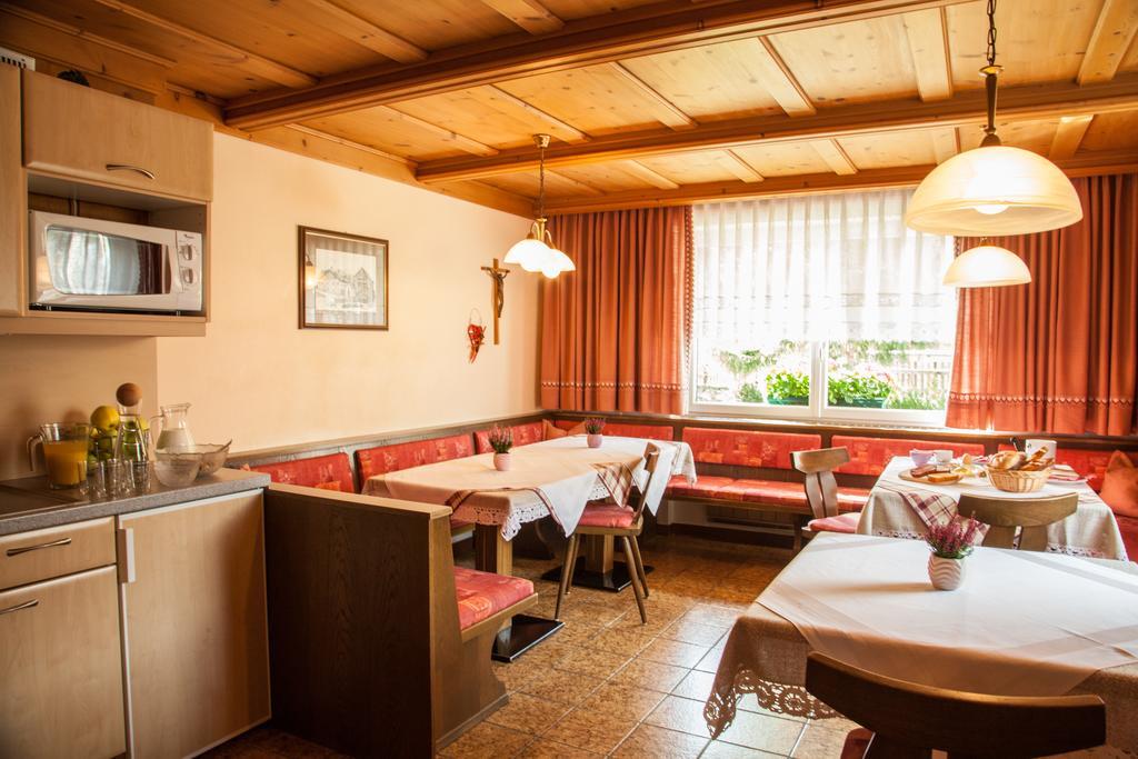 Hotel Haus Arnika Nauders Exterior foto
